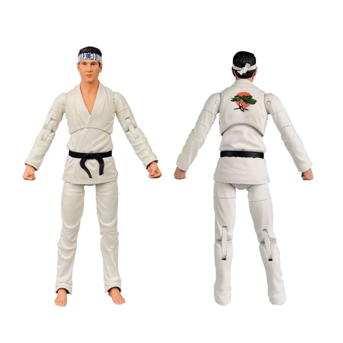 Diamond Select Cobra Kai - Daniel LaRusso SDCC 2022 Exclusive VHS 7" Scale Action Figure 4 Diamond Select Cobra Kai - Daniel LaRusso SDCC 2022 Exclusive VHS 7" Scale Action Figure - Image 2