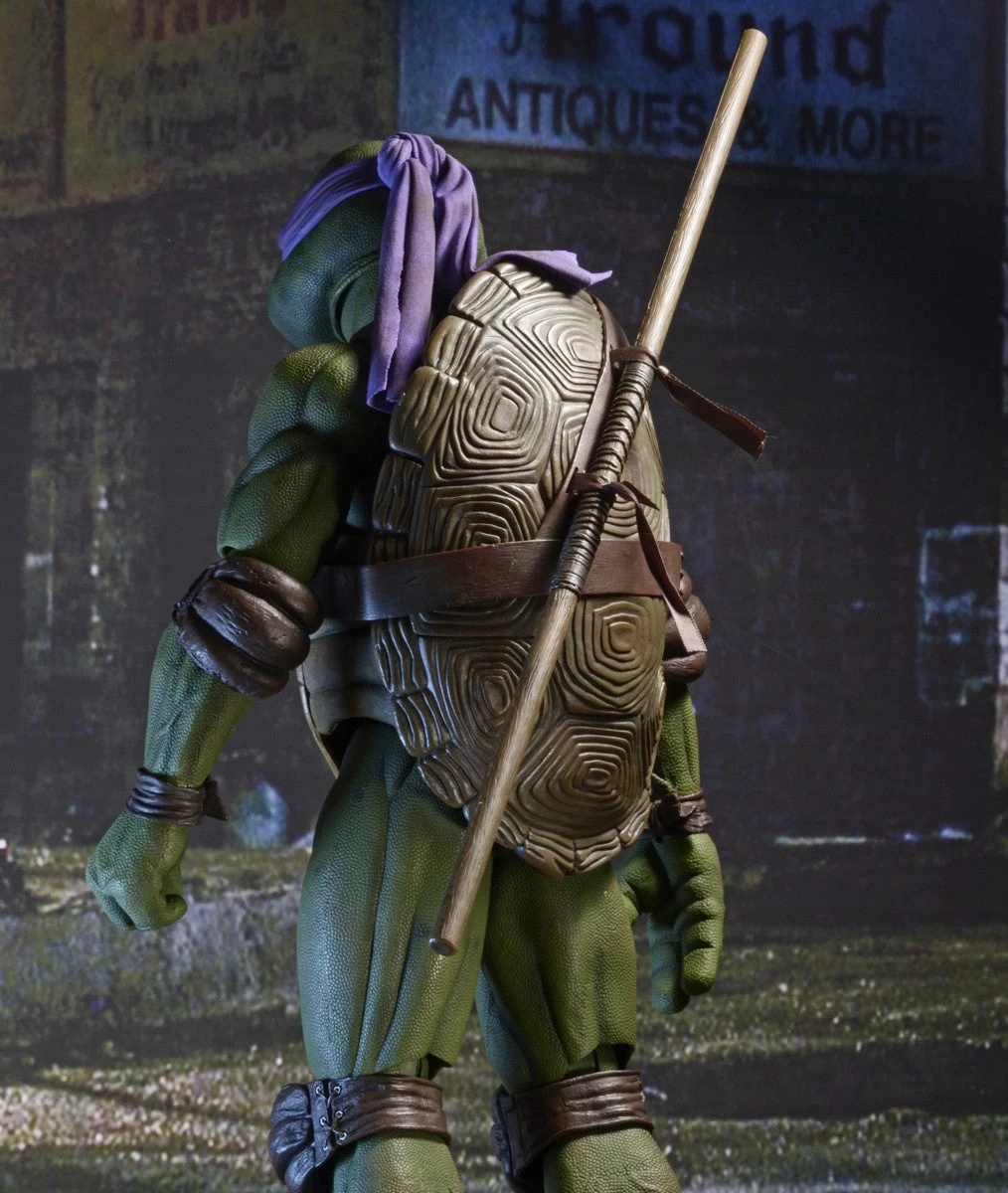 TMNT NECA - Giant-sized Movie Donatello 1:4 Scale 16.5" Figure 9 TMNT NECA - Giant-sized Movie Donatello 1:4 Scale 16.5" Figure - Image 7
