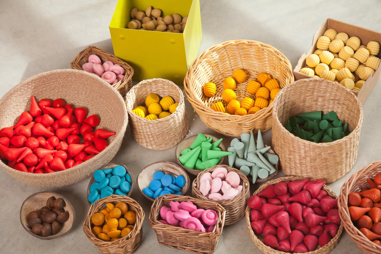 Grapat Mandala Pink Flowers - Wooden Toys 4 Grapat Mandala Pink Flowers - Wooden Toys - Image 2