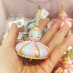 Djeco - Wooden Spinning Top - Princesses -Playworld Shop IMG20230526130040 01