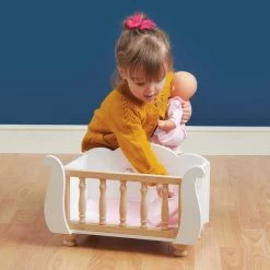 Le Toy Van Honeybake Wooden Doll Cot 10 Le Toy Van Honeybake Wooden Doll Cot -Playworld Shop LETV600WoodenDollCotsizereference2
