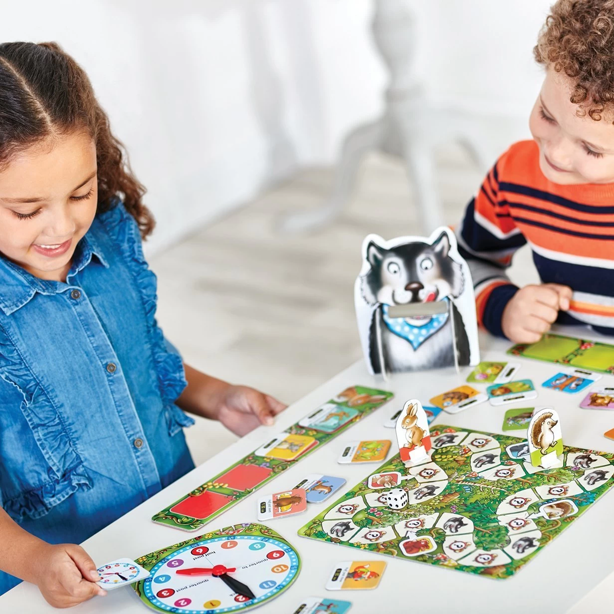 Orchard Toys - What's The Time, Mr Wolf? Game Ages 5-9 4 Orchard Toys - What's The Time, Mr Wolf? Game Ages 5-9 - Image 2