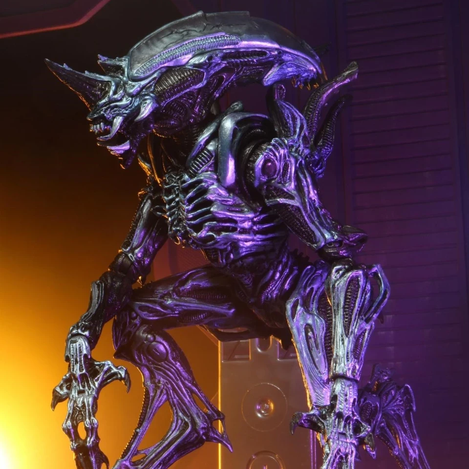 Aliens - Rhino Alien Version 2 Ultimate 7" Scale Action Figure 4 Aliens - Rhino Alien Version 2 Ultimate 7" Scale Action Figure - Image 2
