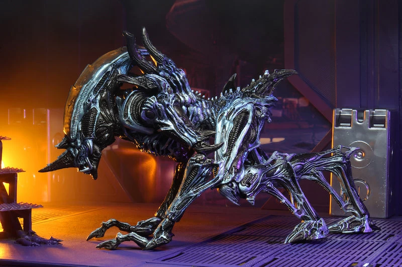 Aliens - Rhino Alien Version 2 Ultimate 7" Scale Action Figure 6 Aliens - Rhino Alien Version 2 Ultimate 7" Scale Action Figure - Image 4